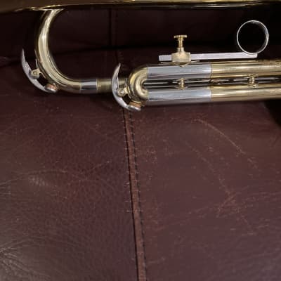 Buescher Aristocrat Bb trumpet (1970) SN 555376 image 10