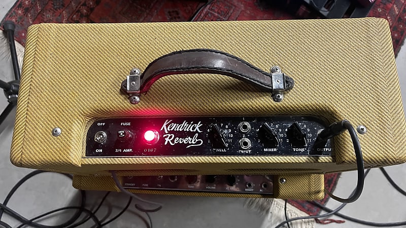 Kendrick Model 1000 Reverb Unit Tweed (NOS)
