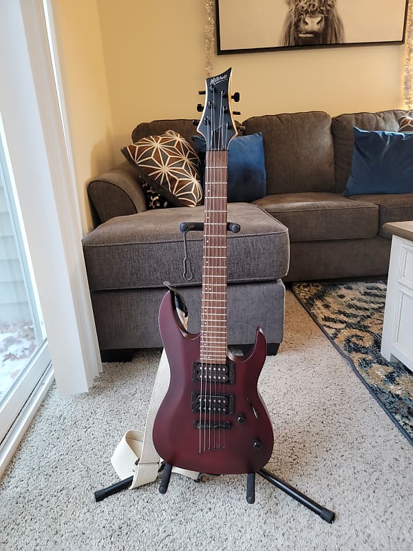 Mitchell mm100 store electric guitar