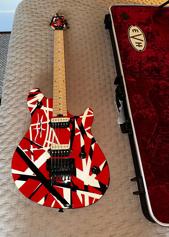 NEW - EVH Wolfgang Special - Stripe Series 2016 - Wht, Blk