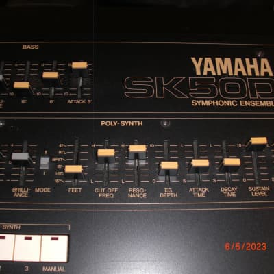 Yamaha SK50D Vintage - Walnut