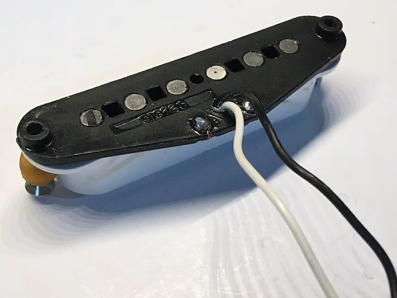 Genuine Fender Strat Stratocaster Black Bobbin Bridge Position Pickup  016730 USA