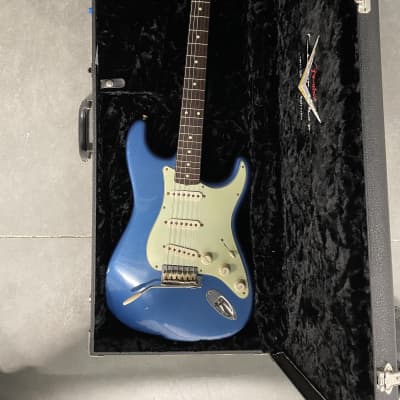 Fender Custom Shop 1959 Stratocaster 2005 NAMM Limited Edition Lake Placid Blue Relic image 9