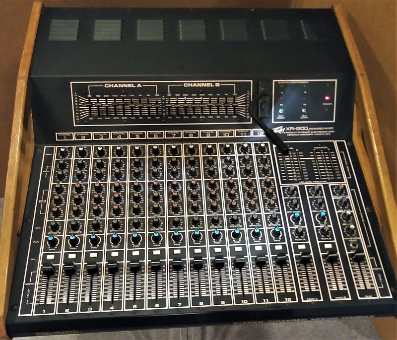 Peavey XR1200 Powered Mixing Board