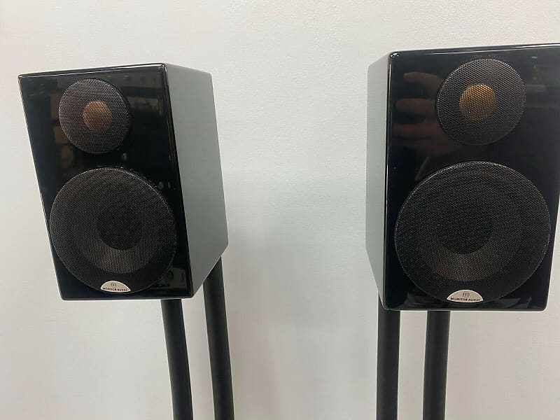 Monitor Audio Radius 90 Speakers with Stands. Gloss Black - Mint!