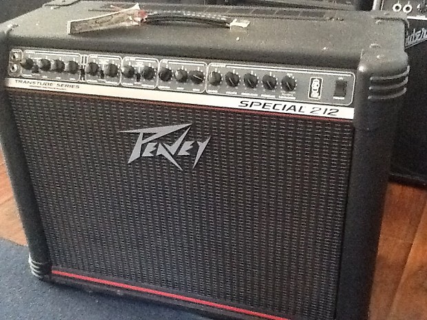 Peavey shop bandit 212