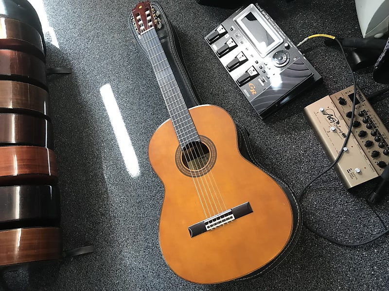 Yamaha G-235 vintage Classical nylon string Guitar made in Taiwan 1981 in excellent condition with original vintage case. image 1