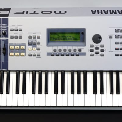 Yamaha Motif ES 8 88 Music Production Synthesiser Workstation Sequencer 100-240V