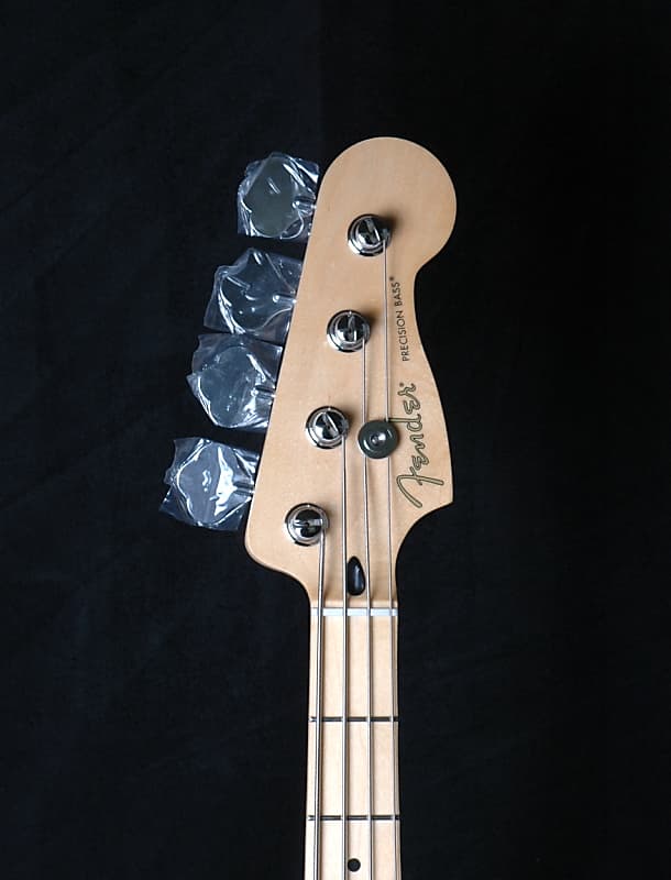 Fender Player Series P-Bass MN BCR | Reverb
