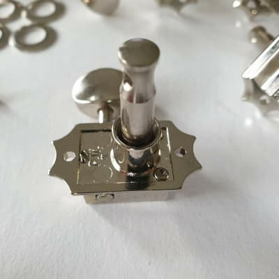 Grover deluxe vintage guitar tuners 3x Left + 3x Right nickel model 136N image 4