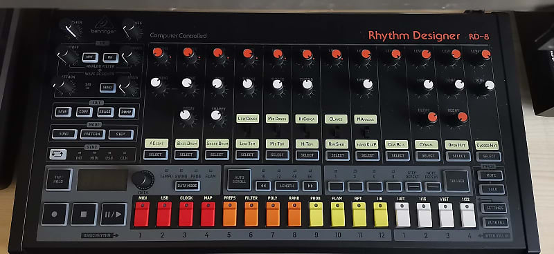 Behringer RD-8