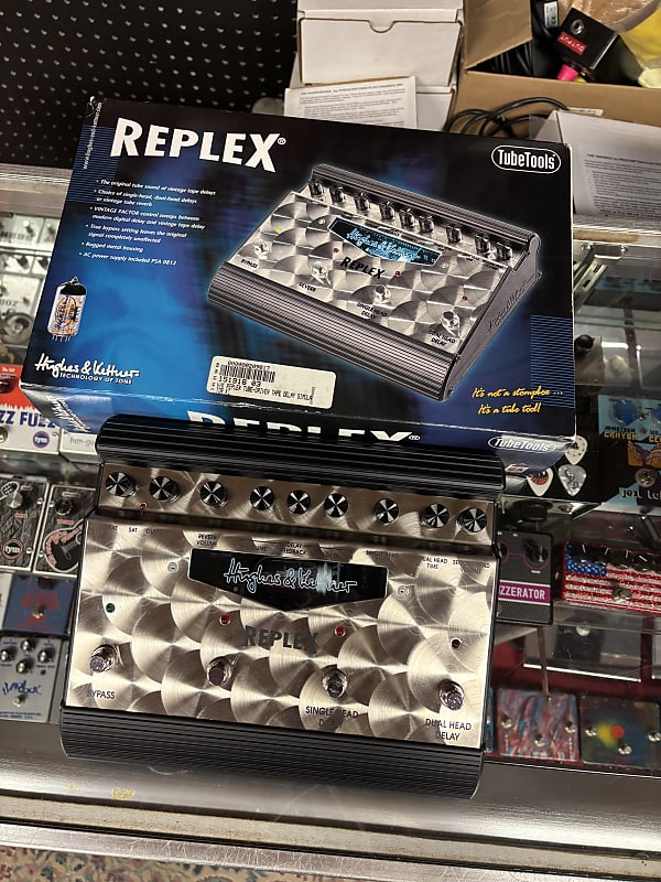 ギター Hughes&Kettner Replex Legendary Tones - Hughes & Kettner Replex Tape Delay Simulator