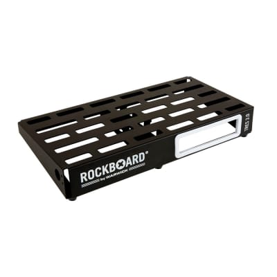 RockBoard TRES 3.0 C 17"x9" Guitar Effects Pedalboard with Flight Case image 3