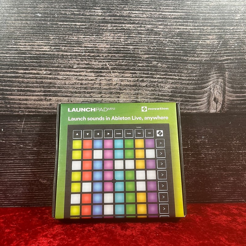 Novation Launchpad Mini MK3 MIDI Controller (Torrance,CA) | Reverb