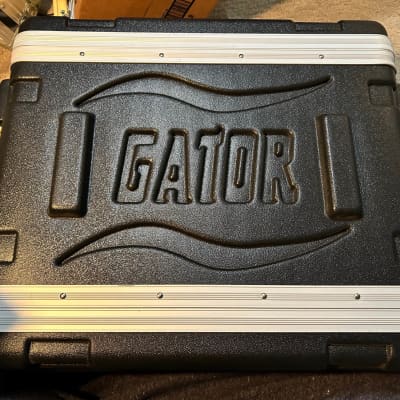 Gator GR-4S Hard Case 4U Audio Rack 14.25″ inch Deep image 1