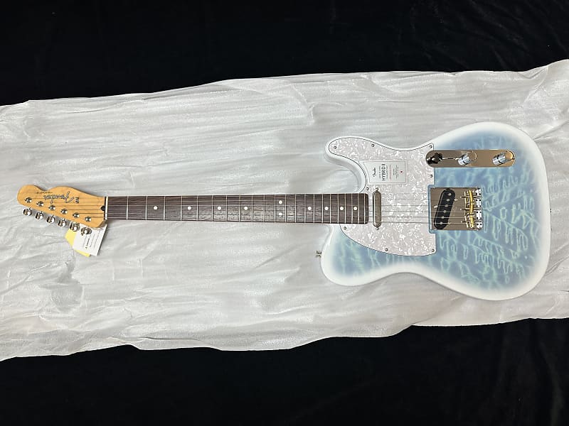 OUTLET SALE- 訳あり品など大放出 Fender Larimar 2024 Collection, Made in Japan Hybrid II ギター