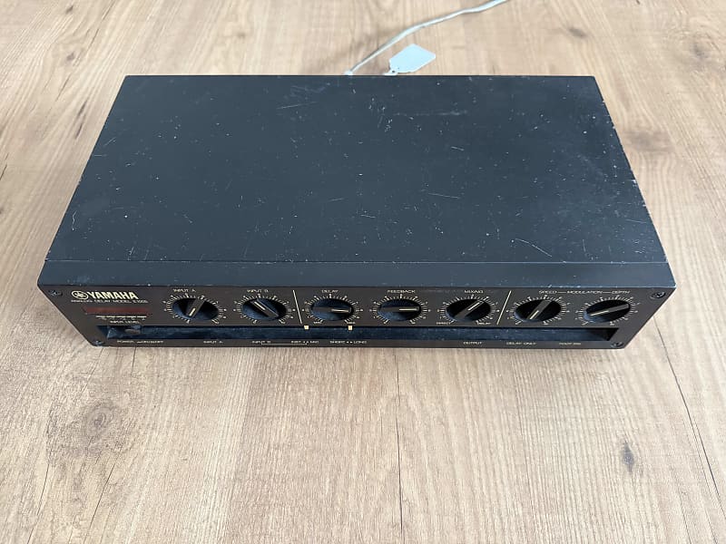 Yamaha E1010 アナログディレイ Yamaha E1010 Delay Unit - Guitar Rack FX - YouTube