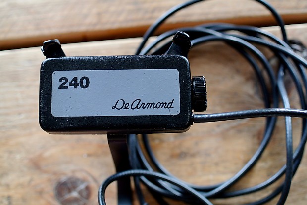 DeArmond model 240 acoustic sound hole pickup