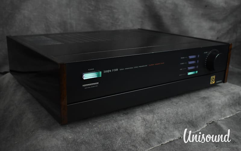 Onkyo Integra P-309 Stereo Preamplifier in Very Good