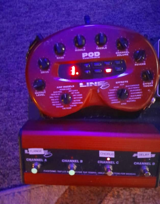 Line 6 Pod v2 - Red