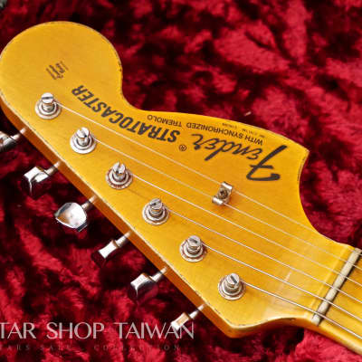 2020 Fender Custom Shop 1969 Stratocaster Heavy Relic-Dirty White Blonde. image 14