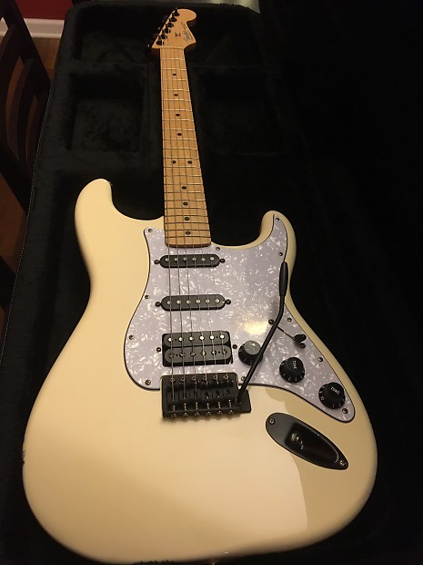 Off white stratocaster sale