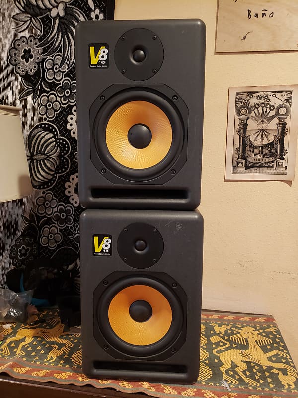 reverb krk v8 series