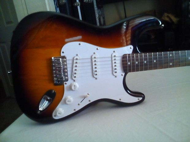 Stagg sunburst sales electric guitar