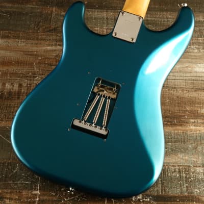 Vanzandt STV-R2 Lake Placid Blue (S/N:3143) (11/01) | Reverb Vanzandt STV-R2 Lake Placid Blue (S/N:3143) (11/01) | Reverb