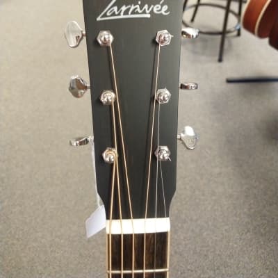 New Larrivee OM-40 Acoustic Guitar, Mahogany Back and Sides, Natural with Hardshell Case image 4