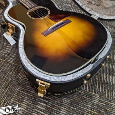 Eastman E20OOSS Slope Shoulder OO Acoustic Guitar Sunburst w/ Hardshell Case image 5