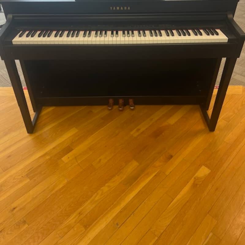 Yamaha Clavinova CLP-340 Digital Piano and Stool - Dark Wood 
