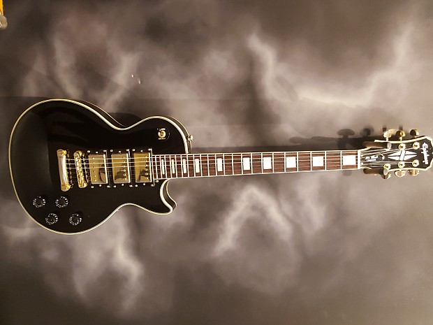 2008 Epiphone Les Paul Custom Black Beauty w Case