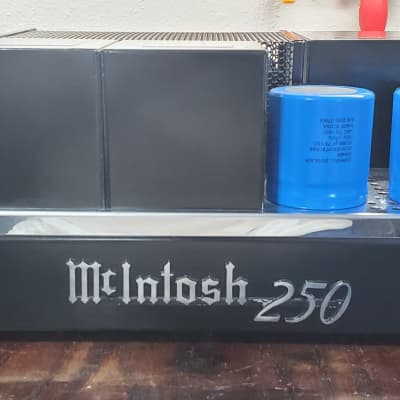 🔥Vintage Mcintosh MC250 Stereo Power Amplifier Receiver Pro Restored!!!🔥 image 3