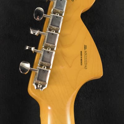 Fender Jimi Hendrix Stratocaster 3-Color Sunburst Maple Fingerboard image 5