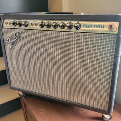 Fender Deluxe Reverb 2-Channel 22-Watt 1x12