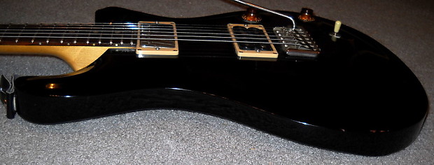 Paul Reed Smith CE22 #5711382 1994年製 1994 Paul Reed Smith PRS CE 22 Purple – Watchtower Guitars