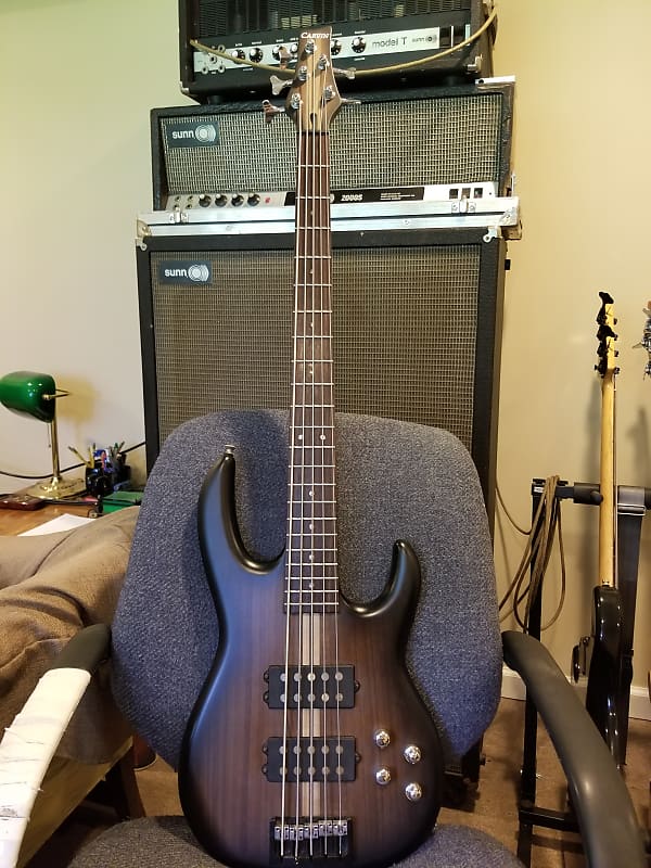 Carvin Custom Active/Passive 5String Bass Reverb UK