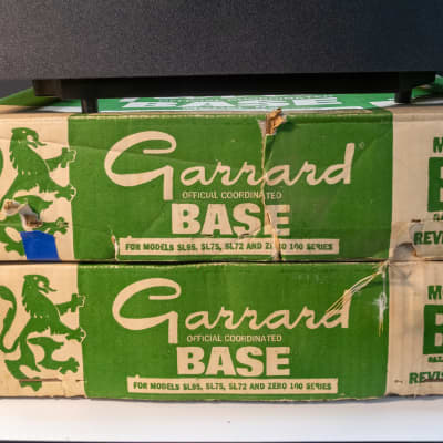 Garrard Turntable base Model B-2 - Wood Grain Plastic image 3