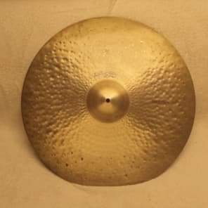 Paiste 602 dark ride top