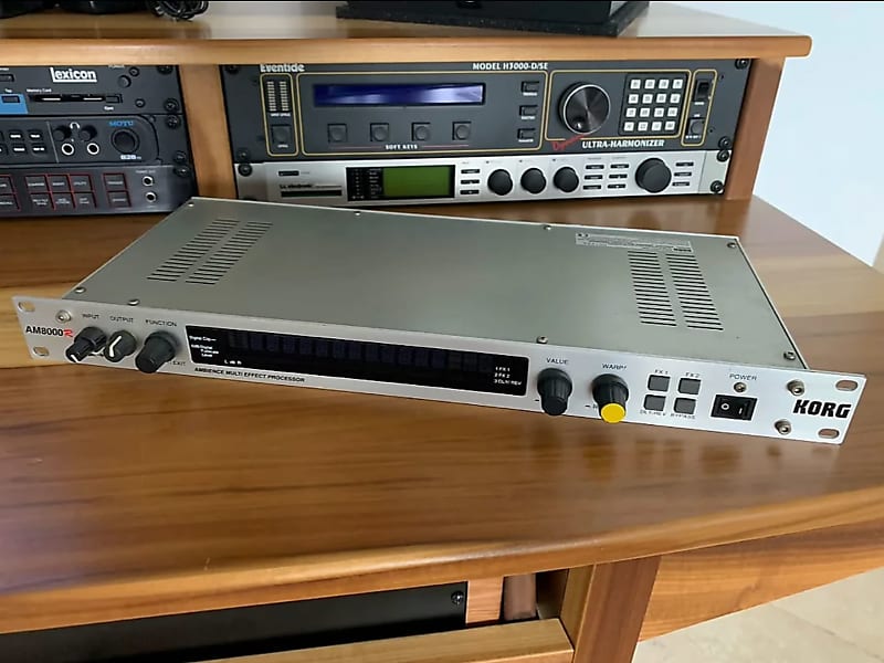 KORG AM8000R