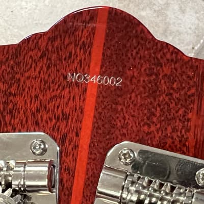 2013 Guild USA M-85 Bass Cherry Red 1 of 25 rare w case image 9