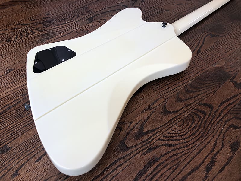 2000 Gibson Thunderbird IV White w/ Gibson Gig Bag | Reverb