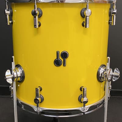 Sonor 20/12/14" SQ2 Maple Drum Set - High Gloss Traffic Yellow image 8