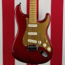 2005 Fender American Deluxe Stratocaster - LTD In Candy Apple Red & Gold Guard - Fender ATA Case
