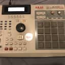 Akai MPC 2000XL 32MB memory For parts or repair As Is