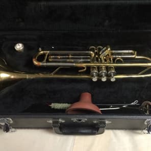 Jupiter STR-600 Student Trumpet with Case and Mouthpiece, | Reverb