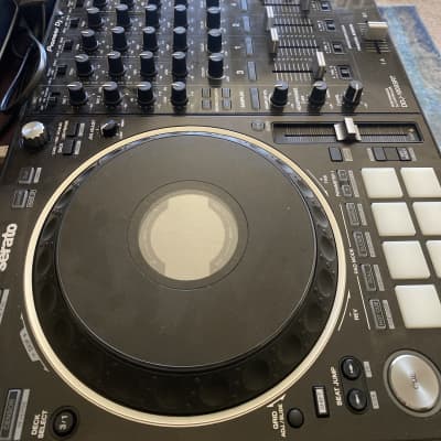 Pioneer DDJ-1000SRT 4-Channel Serato DJ Controller 2019 - Present - Black image 2