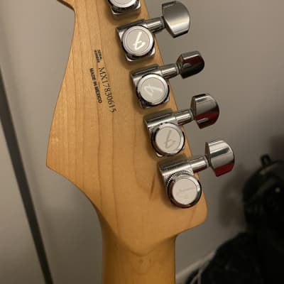 Fender Standard Stratocaster  2017 Gloss white image 2