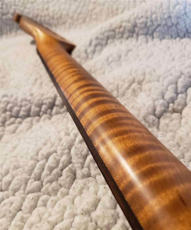 USA ,4A Roasted flame maple Nitro finished neck Reverb Canada